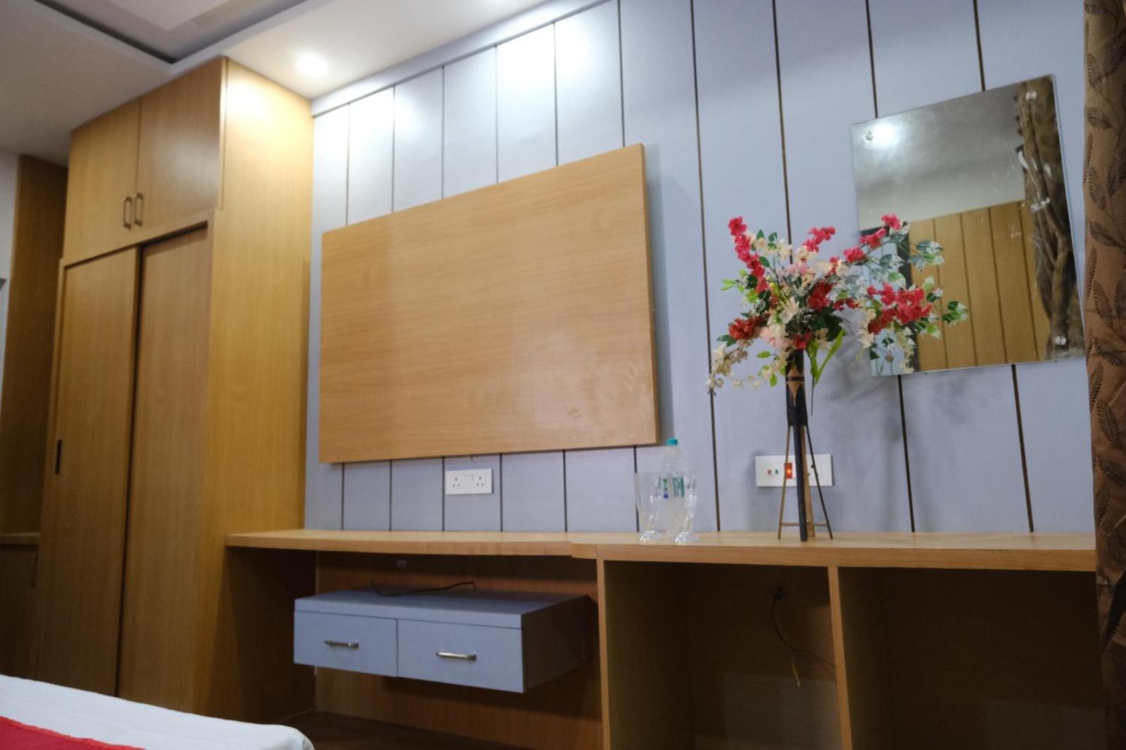 Hotel Golden Continental Deoghar Ngoại thất bức ảnh