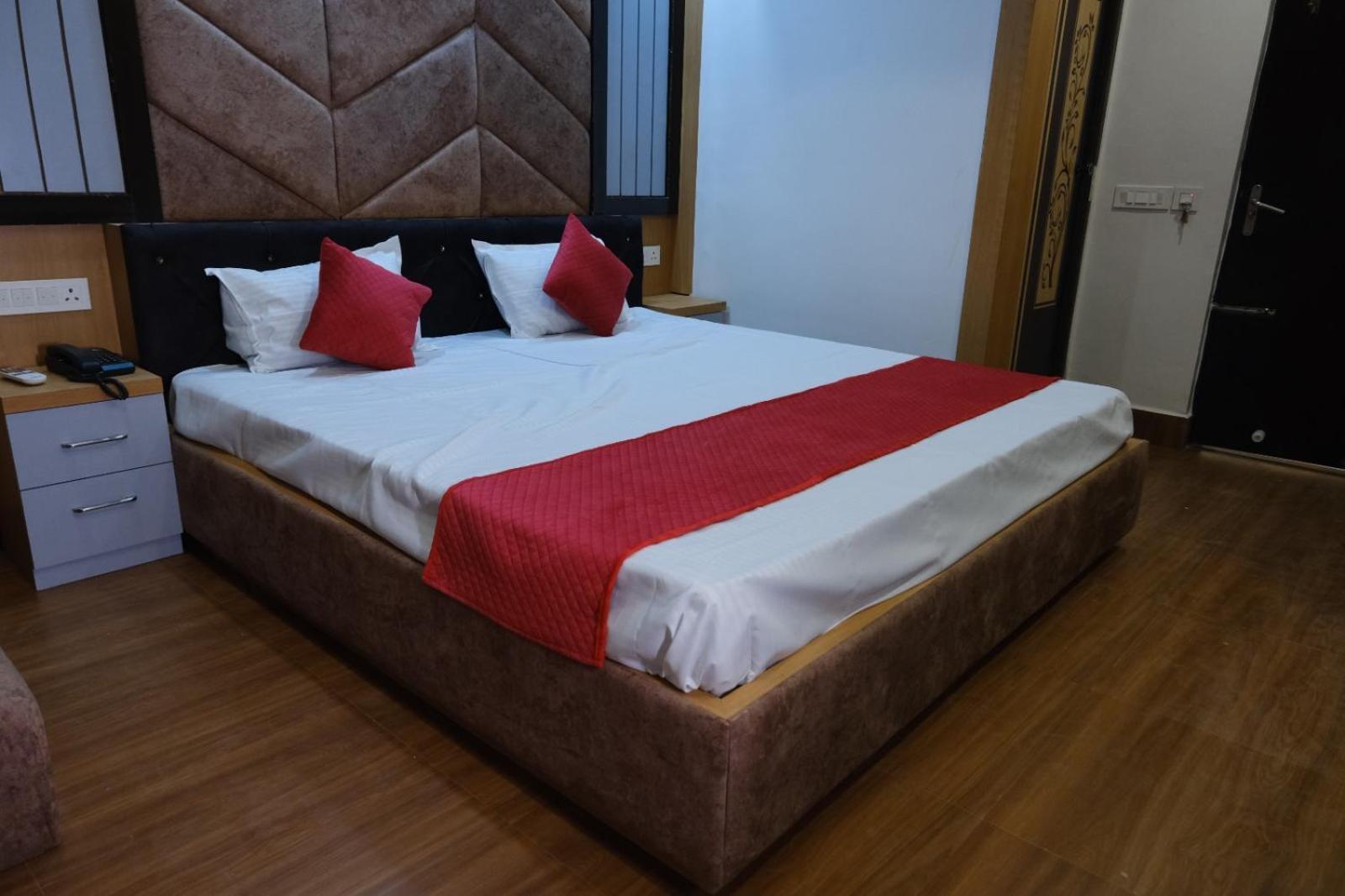 Hotel Golden Continental Deoghar Ngoại thất bức ảnh
